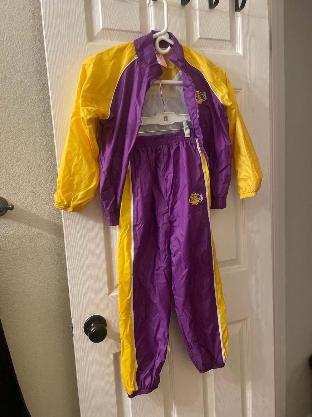 Vintage Kid Athlete NBA Los Angeles Lakers Kids Nylon Windbreaker Tracksuit Set